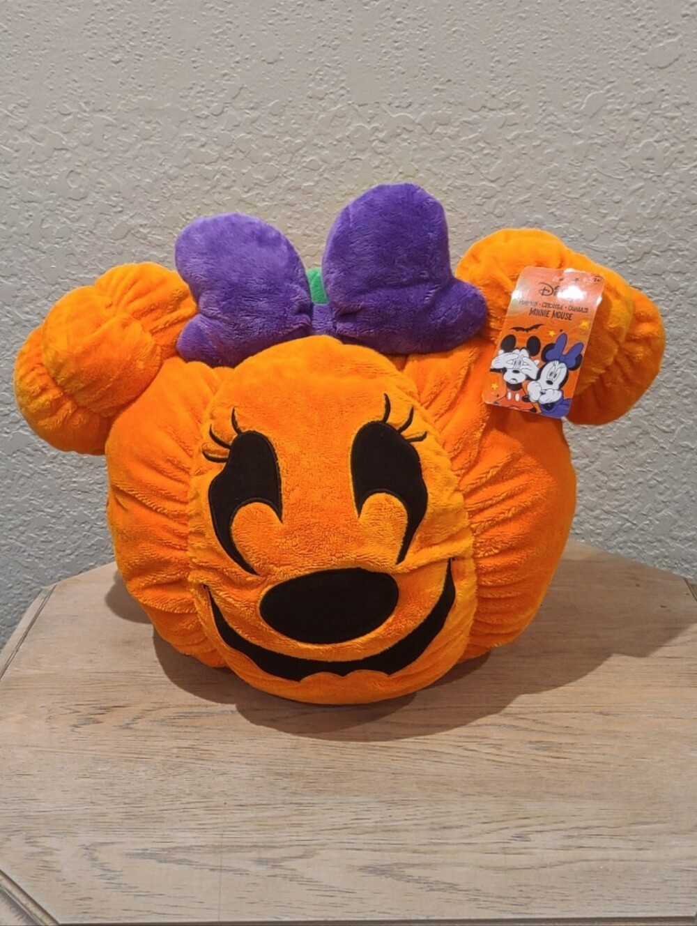 Disney Minnie Mouse Pumpkin Plush Pillow Jack-O-Lantern Halloween NWT